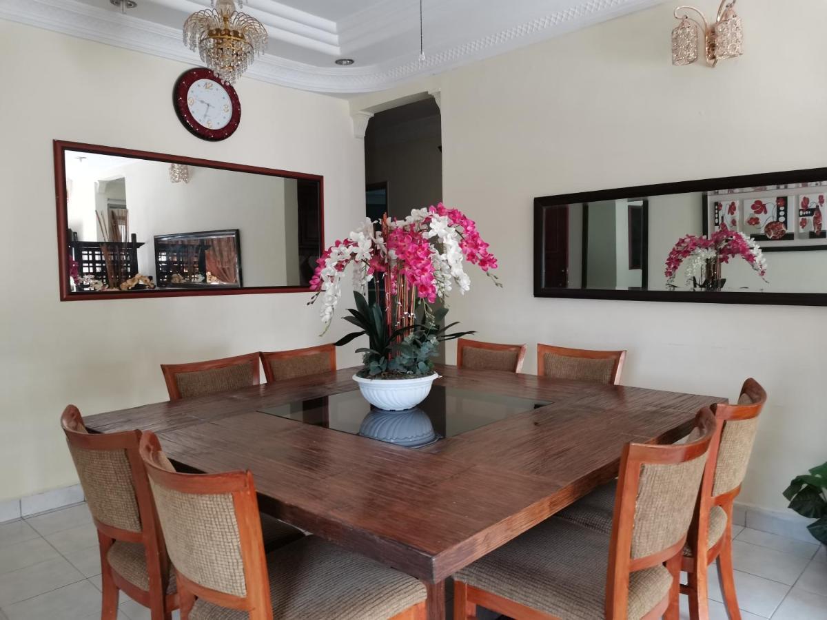 Ainis Guest House In Vista Amani Condominium Kuala Lumpur Exterior foto